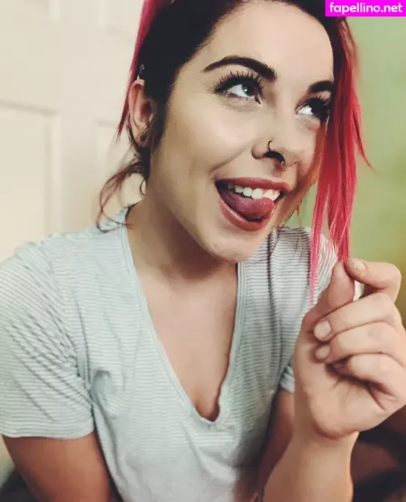 Graciehaze OnlyFans Thumbnail #LLEKGQTuGz