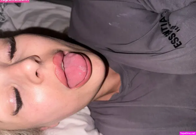 Graciemae33 OnlyFans Thumbnail #he30kqAzC3