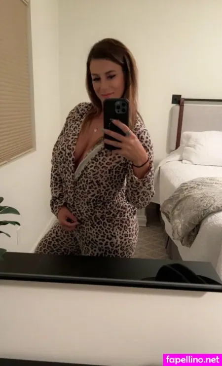 Gracienextdoorfree OnlyFans Thumbnail #oV5u2zKana