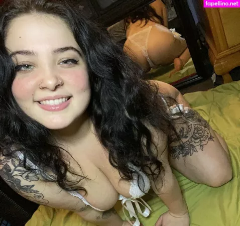 Graciewoods OnlyFans Thumbnail #CkBU7I7cOY