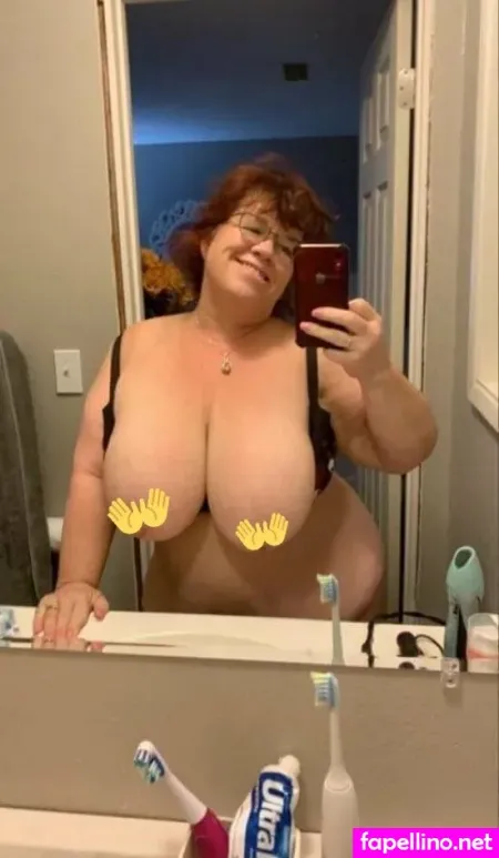 Grandma Nika OnlyFans Thumbnail #FTTr2Niiht