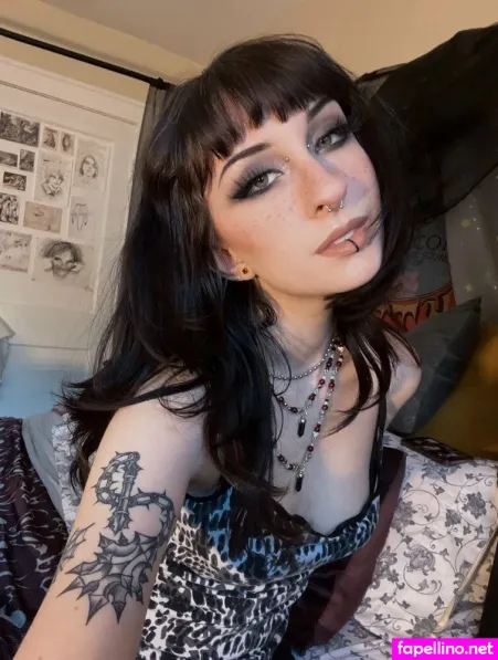 Graveghostie OnlyFans Thumbnail #V7r2otzwQu