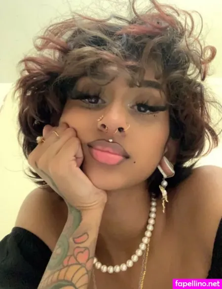 Graveyardkitty OnlyFans Thumbnail #9qV03zmINE