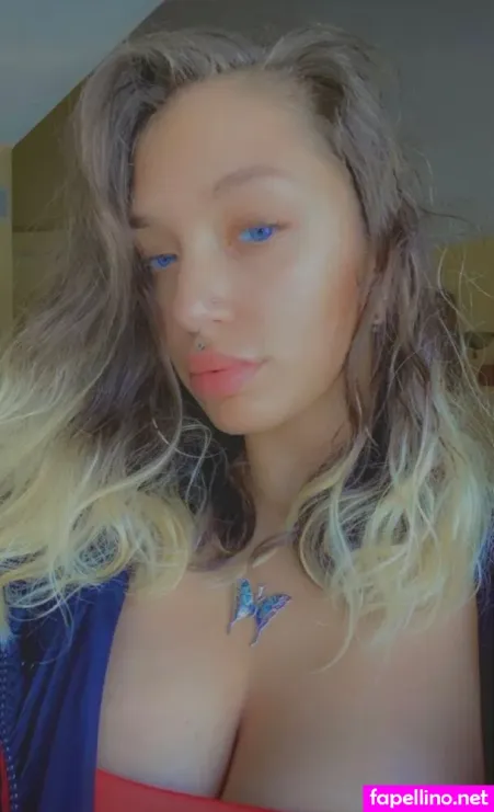 Greeekdolll OnlyFans Thumbnail #NHzOoLm7FZ