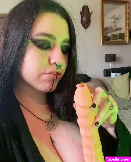 Greencatfromhell OnlyFans Thumbnail #lRlLaxAlKW