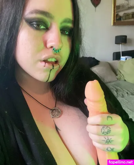 Greencatfromhell OnlyFans Thumbnail #uMMPt80xfT