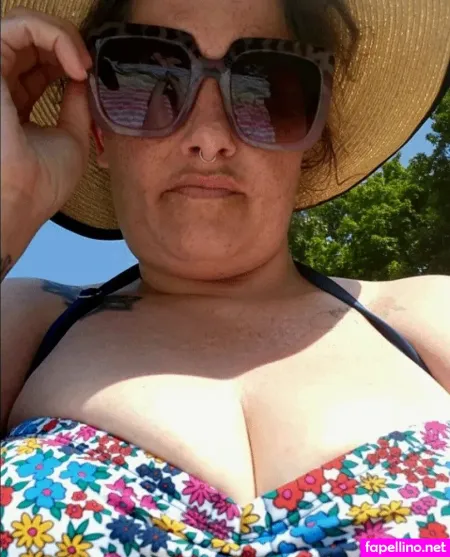Greeneyedstonerchick OnlyFans Thumbnail #IhYB3667kJ