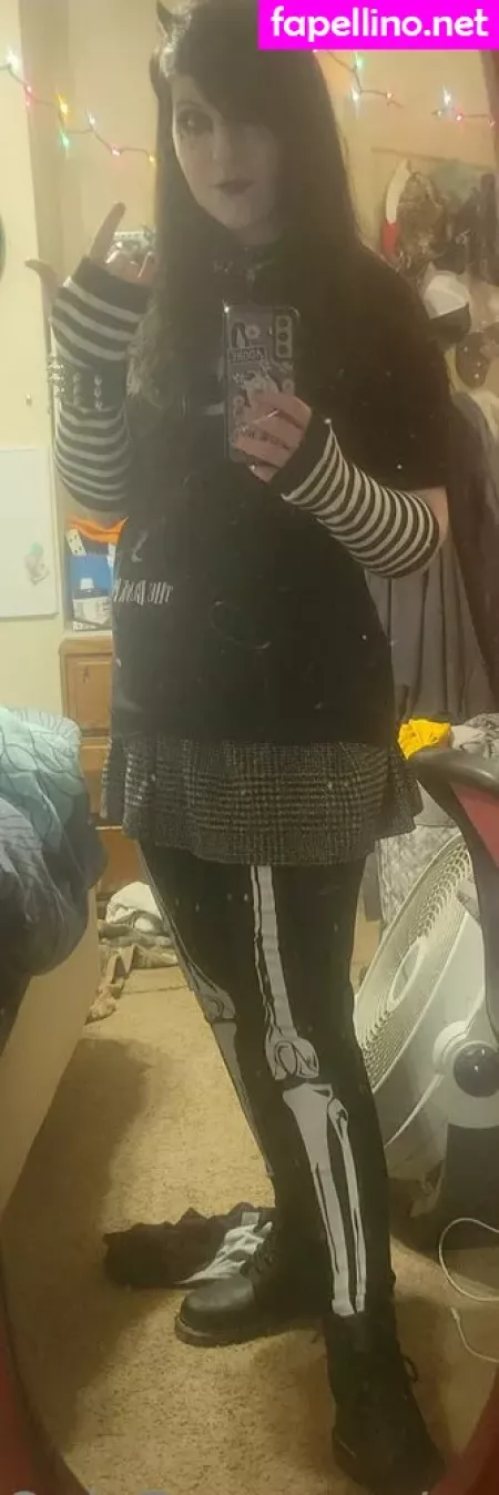 Greentea98 OnlyFans Thumbnail #BVnvRAf4O3