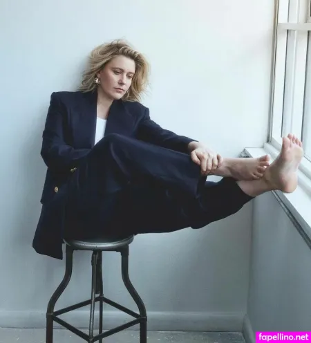 Greta Gerwig OnlyFans Thumbnail #COhU2ffXRr