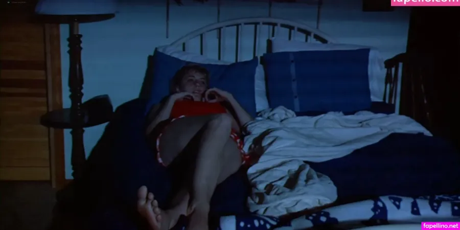 Greta Gerwig OnlyFans Thumbnail #tyW6meLQao