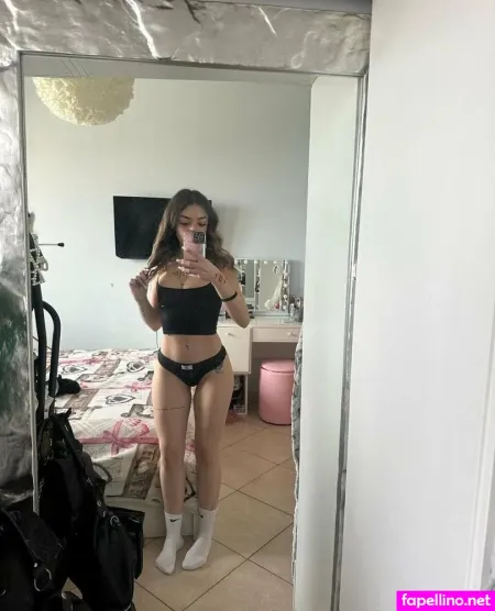 Gretadeltoro OnlyFans Thumbnail #JLWk3wGiTT