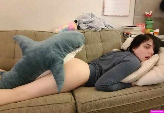 Greyfem OnlyFans Thumbnail #KruEYiZm2e