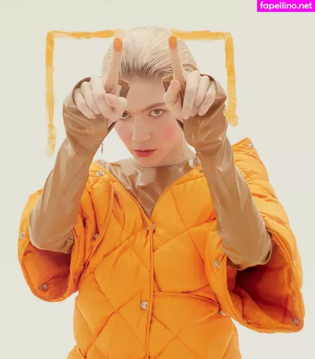 Grimes OnlyFans Thumbnail #JDDNDo6gLw
