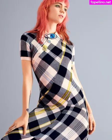 Grimes OnlyFans Thumbnail #qwv7IzVbVA