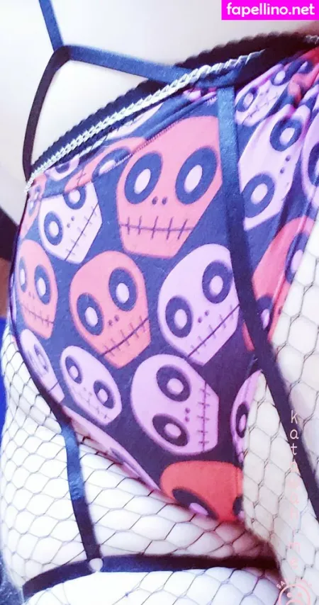 Grimybby OnlyFans Thumbnail #1DELmXtXB3