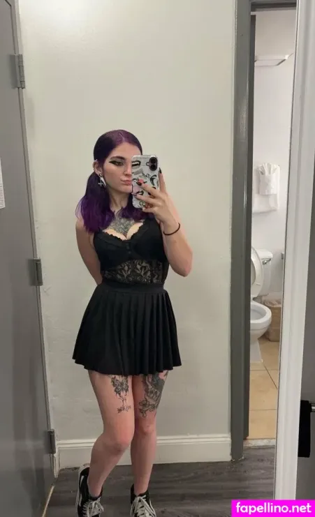 Grippysockgirl456 OnlyFans Thumbnail #cOkL6Og4bx