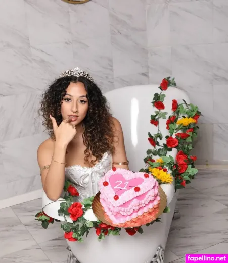 Groovymya 1 OnlyFans Thumbnail #S8RxayVBxJ