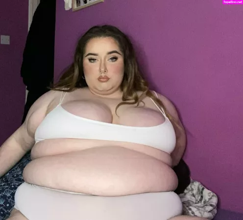 Growing Piggy1305 OnlyFans Thumbnail #QvnJ0iKuJM