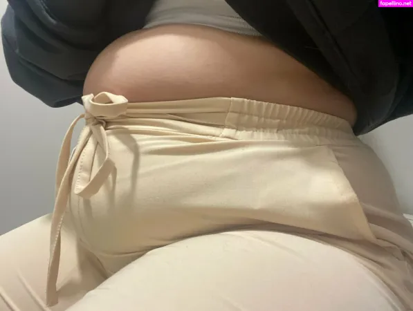 Growinggirl1617 OnlyFans Thumbnail #eVubFHTHWu