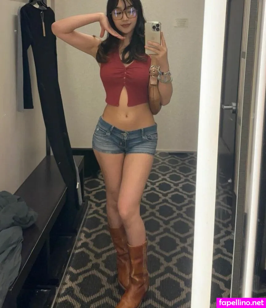 buggo, buugluvz, gruungebug Nude Leaked OnlyFans Photo #3oAC7uk65w