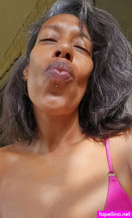 Gtsgoldenlace OnlyFans Thumbnail #RPrmn8XWhB