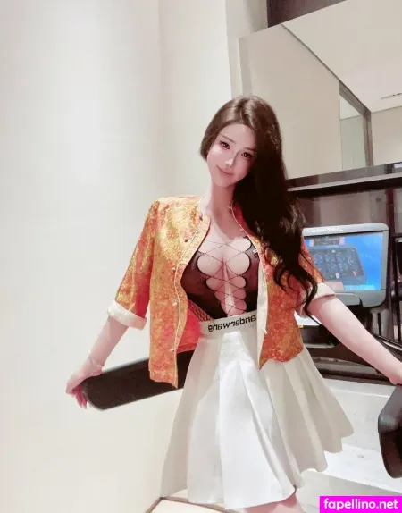 Gu Linxi OnlyFans Thumbnail #KlBG9BjjTf