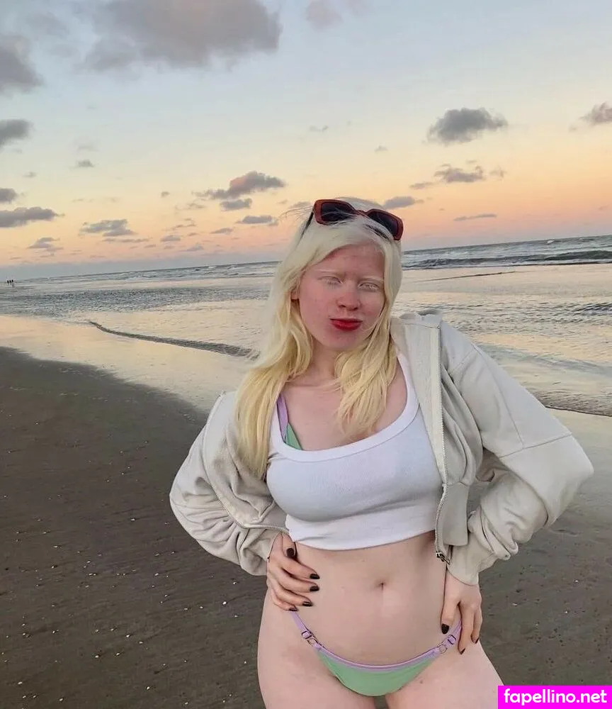 Bellawinterx, guada.scarione Nude Leaked OnlyFans Photo #FdAcW9hztc