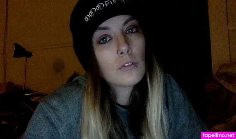 Guccixcaligula OnlyFans Thumbnail #71ozN76wSI