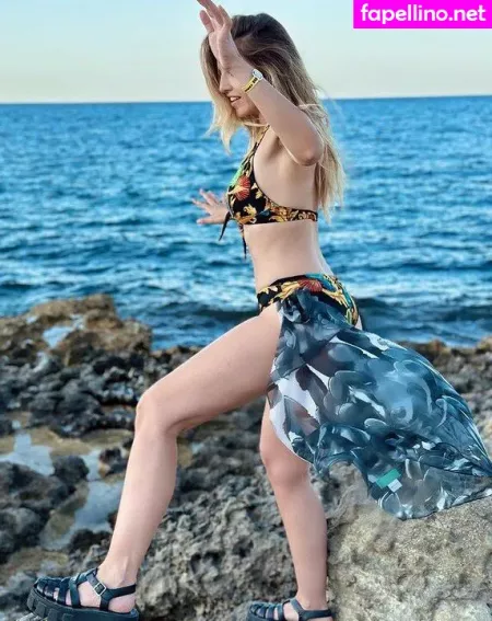 Guenda Goria OnlyFans Thumbnail #VdKLThRSHn