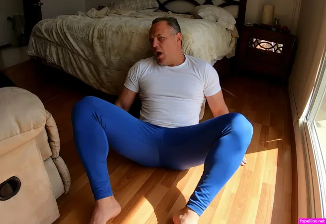 Guillohot OnlyFans Thumbnail #r4FQccHuPB