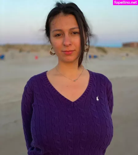 Gulia OnlyFans Thumbnail #NdR7HhdEFh