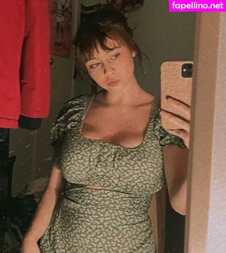 Gulliblecream288 OnlyFans Thumbnail #9rGWexyhBz