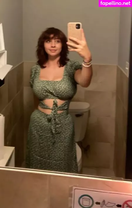 Gulliblecream288 OnlyFans Thumbnail #zFN7vO5Tyt