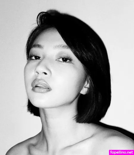 Gulsezim Khassen OnlyFans Thumbnail #djd3bw0Wux