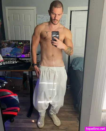 Gunterbody OnlyFans Thumbnail #KpM5M94lCW