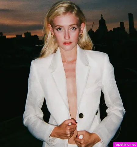 Gus Birney OnlyFans Thumbnail #EyfAHZP15w