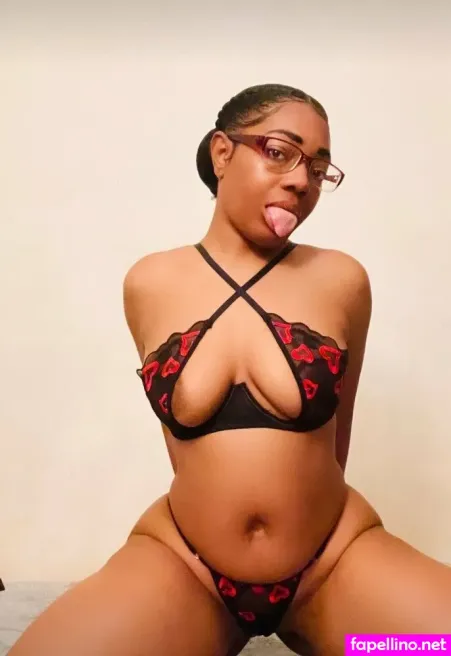 Gushypussy28 OnlyFans Thumbnail #HNT1m8TKEh