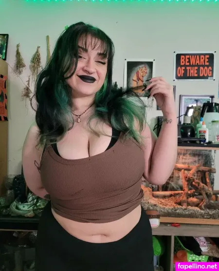 Gutr0tted OnlyFans Thumbnail #8wViazD8sI