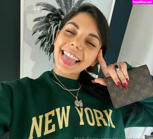 Gvalentinaxxx OnlyFans Thumbnail #FaS4RdK8U5