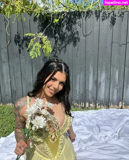 Gvalentinaxxx OnlyFans Thumbnail #FcnQw3ELF1