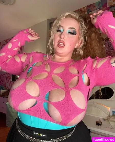 Gwenadora 2 OnlyFans Thumbnail #ftyF8Tc7Wn