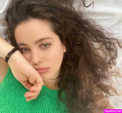 Gwendolyn Fogel OnlyFans Thumbnail #I0GV6PqSme