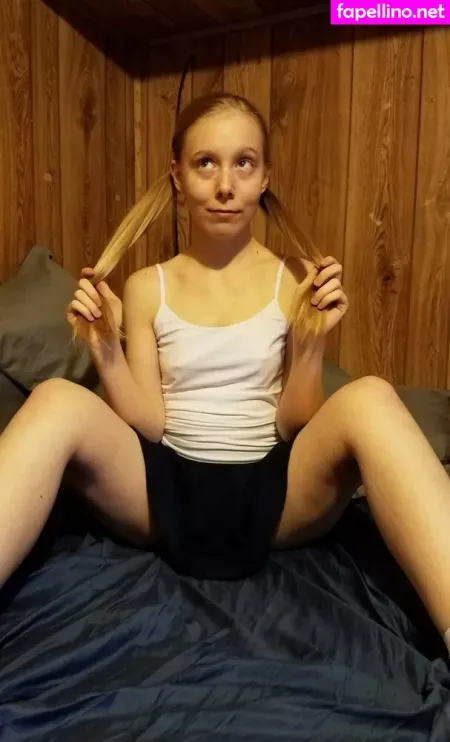 Gwenharveyx50 OnlyFans Thumbnail #YYZLCQTYQj