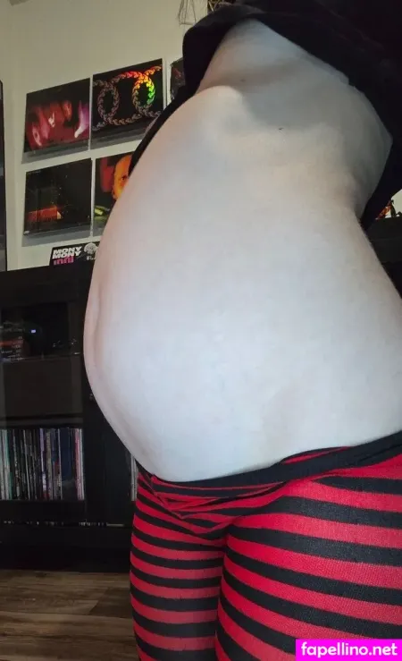 Gweninthegraveyard OnlyFans Thumbnail #CsqrRSmnLg