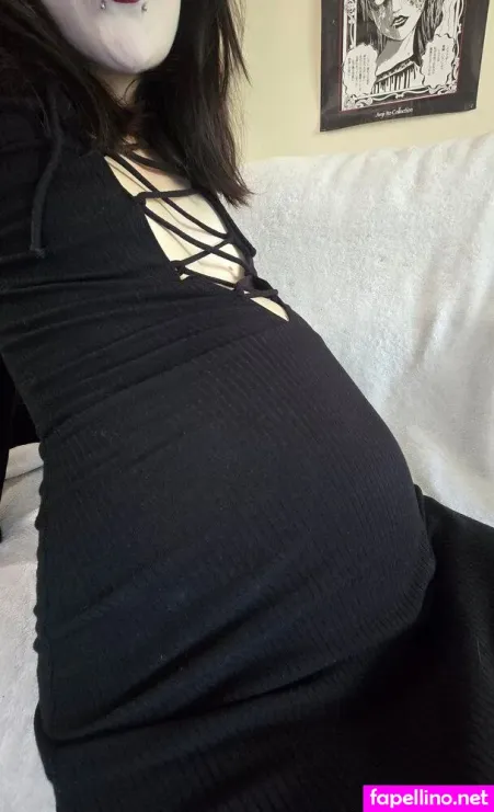 Gweninthegraveyard OnlyFans Thumbnail #OoYUy3wndJ