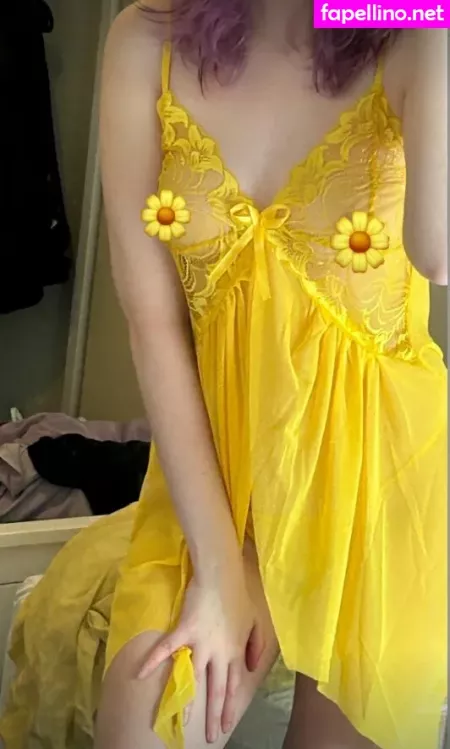 Gwenmelon OnlyFans Thumbnail #nxdn7ZIa9E