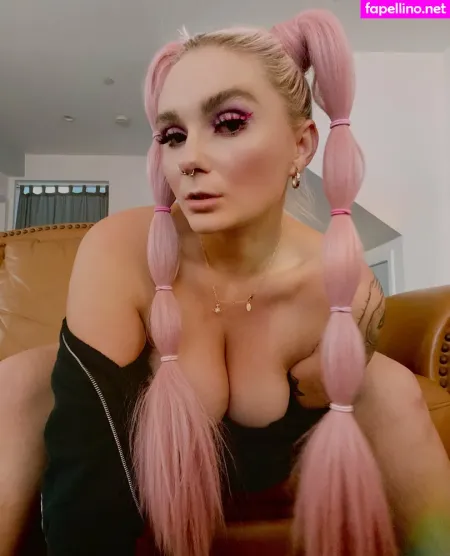 Gwenniegrey OnlyFans Thumbnail #8Deki15rUu