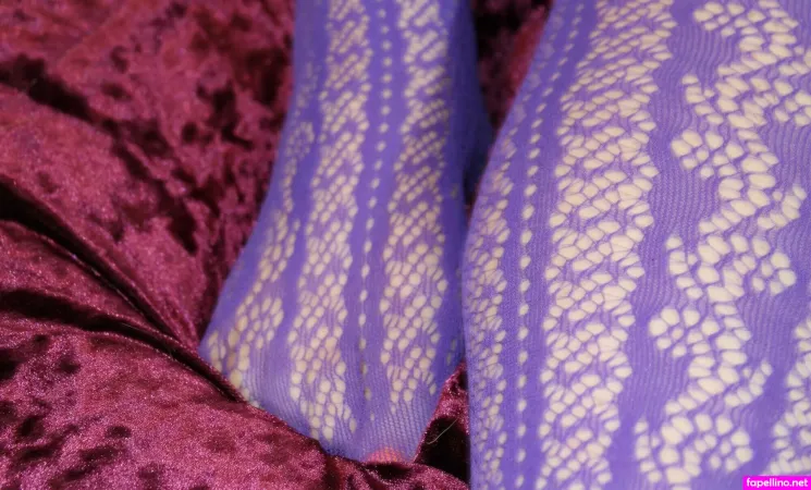 Gwyneths Feet OnlyFans Thumbnail #3CZR9F4AnU