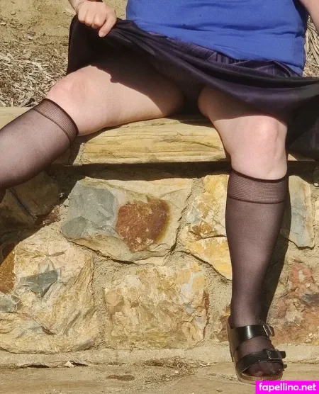 Gwyneths Feet OnlyFans Thumbnail #R7Kvz9Go1y