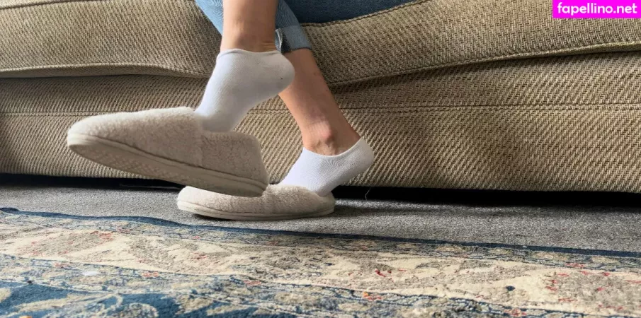 Gymfeetgirl OnlyFans Thumbnail #9yH55wCOM9